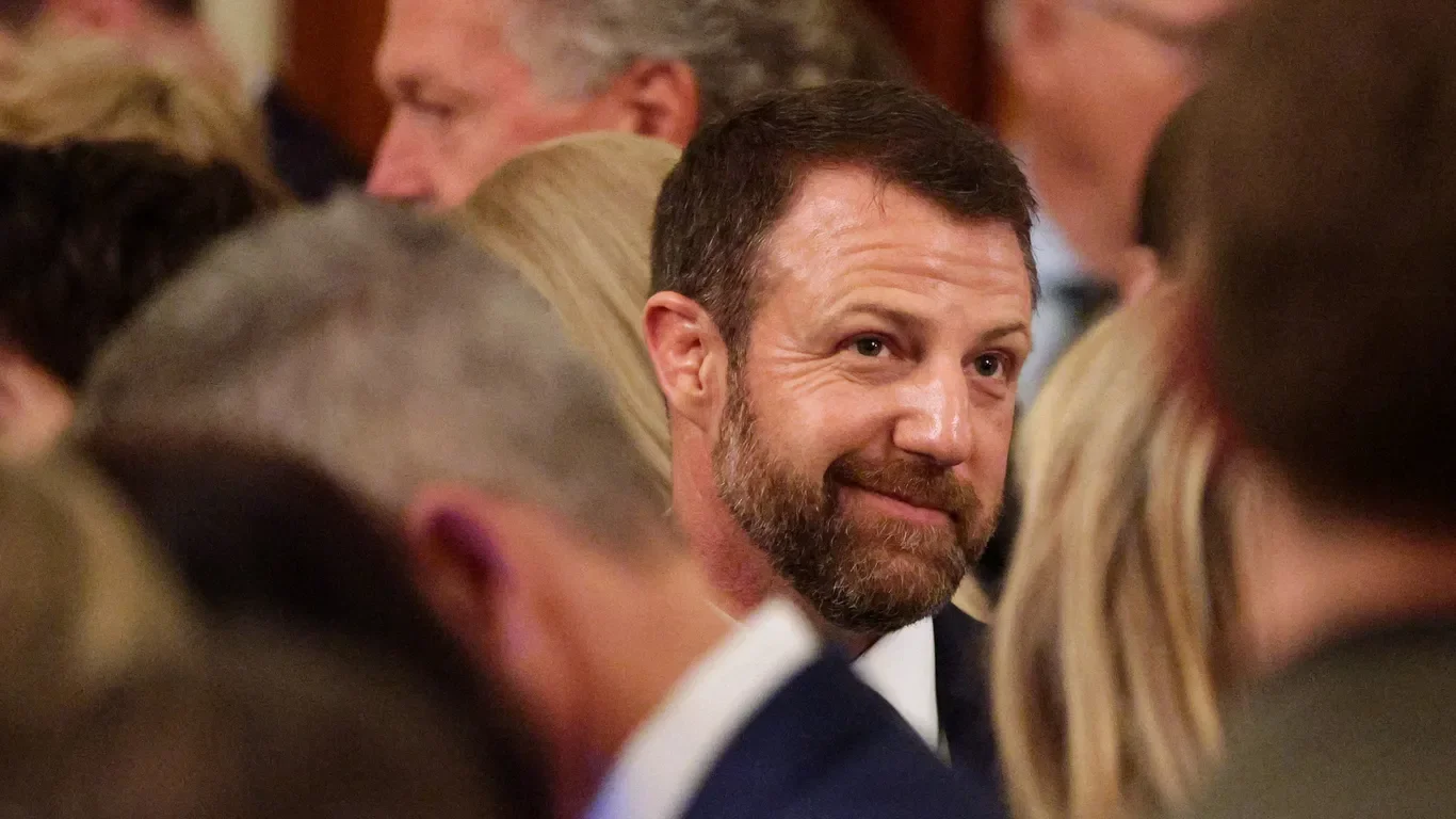 Mullin's Secret War-Zone Past Faces Senate Scrutiny