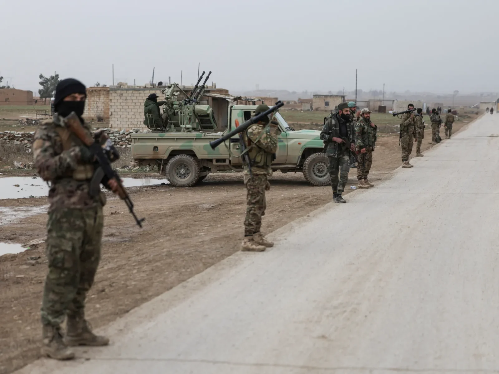 Syrian Army Seizes Al-Shaddadi Base as US Withdraws Under Ceasefire