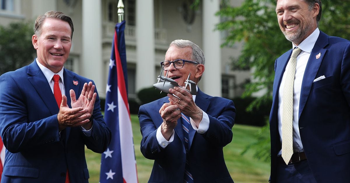 Featured image for Ohio Governor Mike DeWine tests positive for COVID-19 twice, experiencing mild symptoms