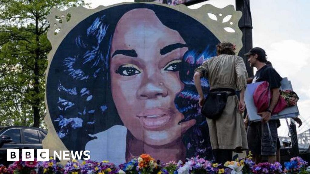 Featured image for US DOJ Recommends One-Day Jail for Ex-Cop in Breonna Taylor Case