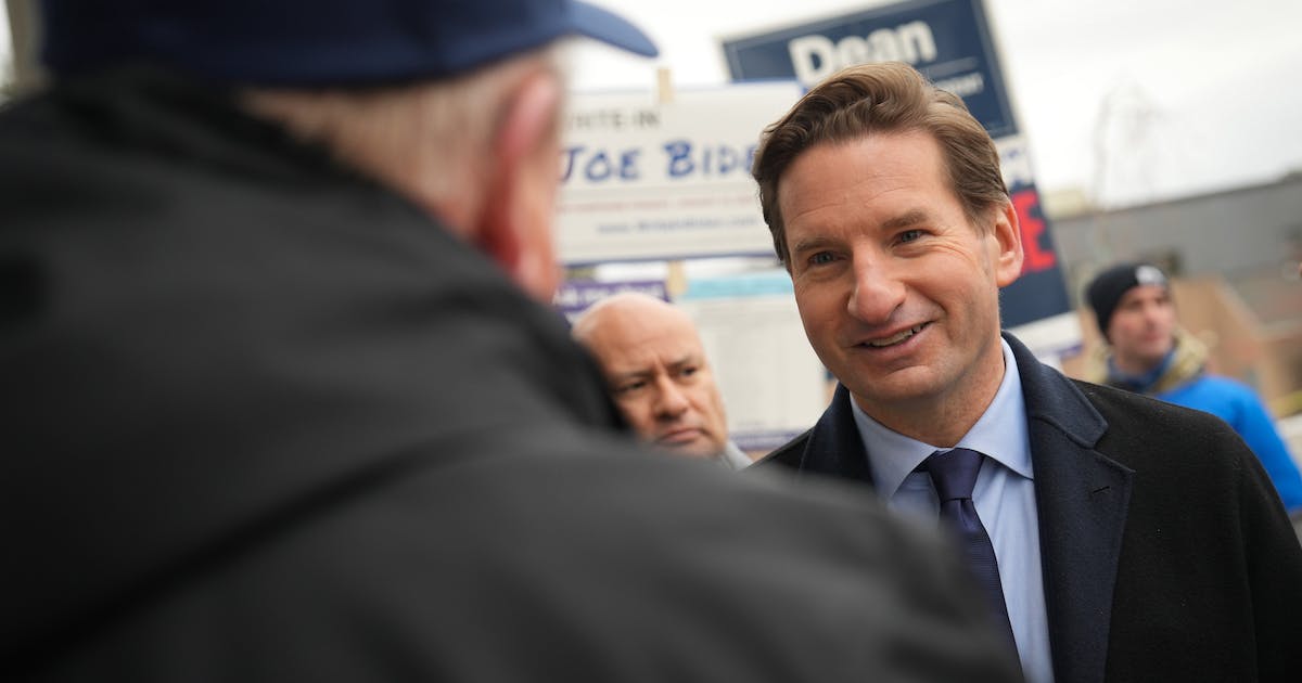 Featured image for "Biden's Dominance in South Carolina Democratic Primary Signals Strong Support"