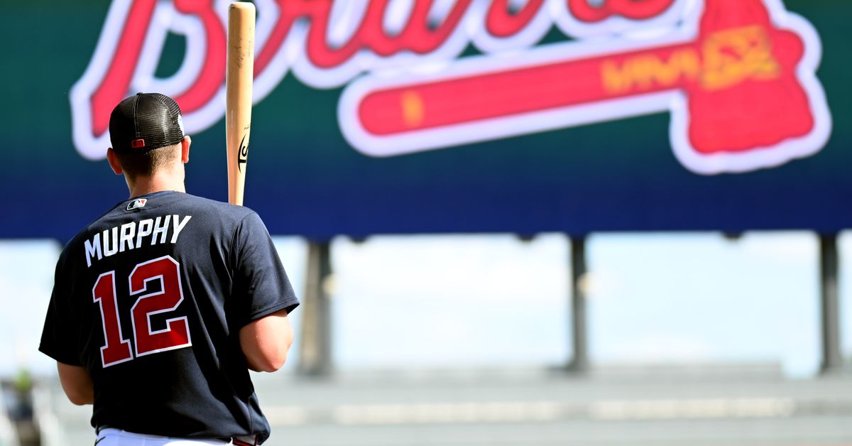 Braves sweep Nationals with Murphy's return to catcher position.