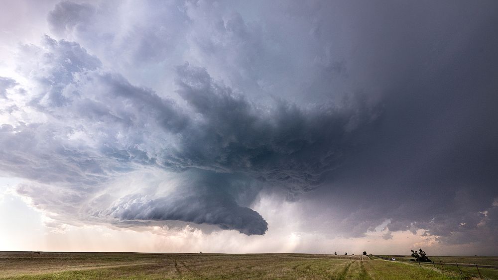 The Return of El Niño: Implications for Extreme Weather and Global Warming.