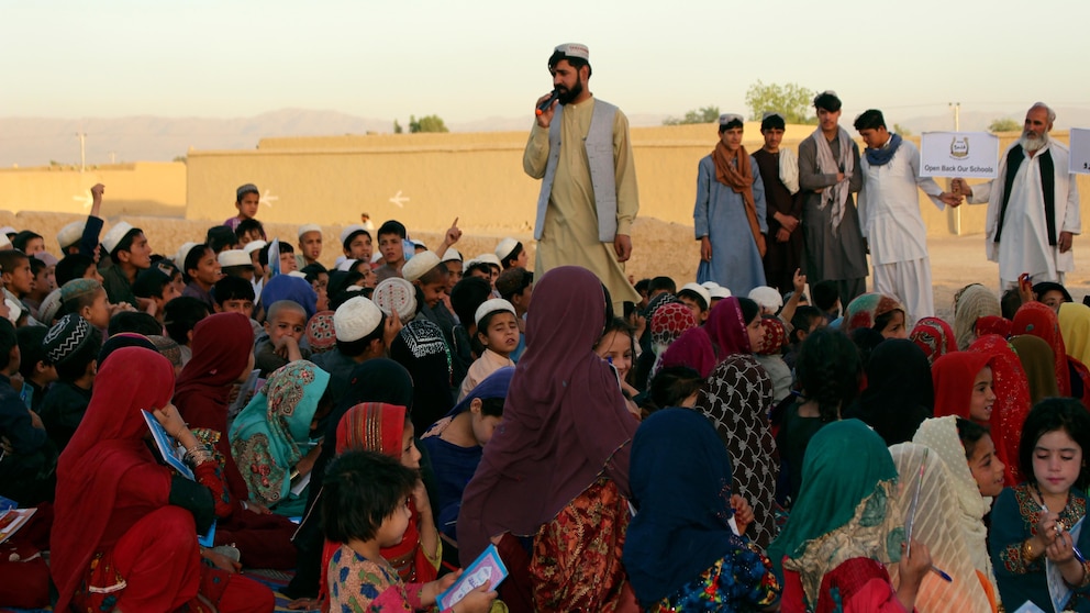 Featured image for Taliban Releases Imprisoned Afghan Education Activist