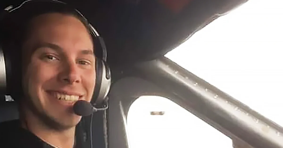 LaGuardia tragedy: two pilots killed as runway-crossing fire truck prompts probe