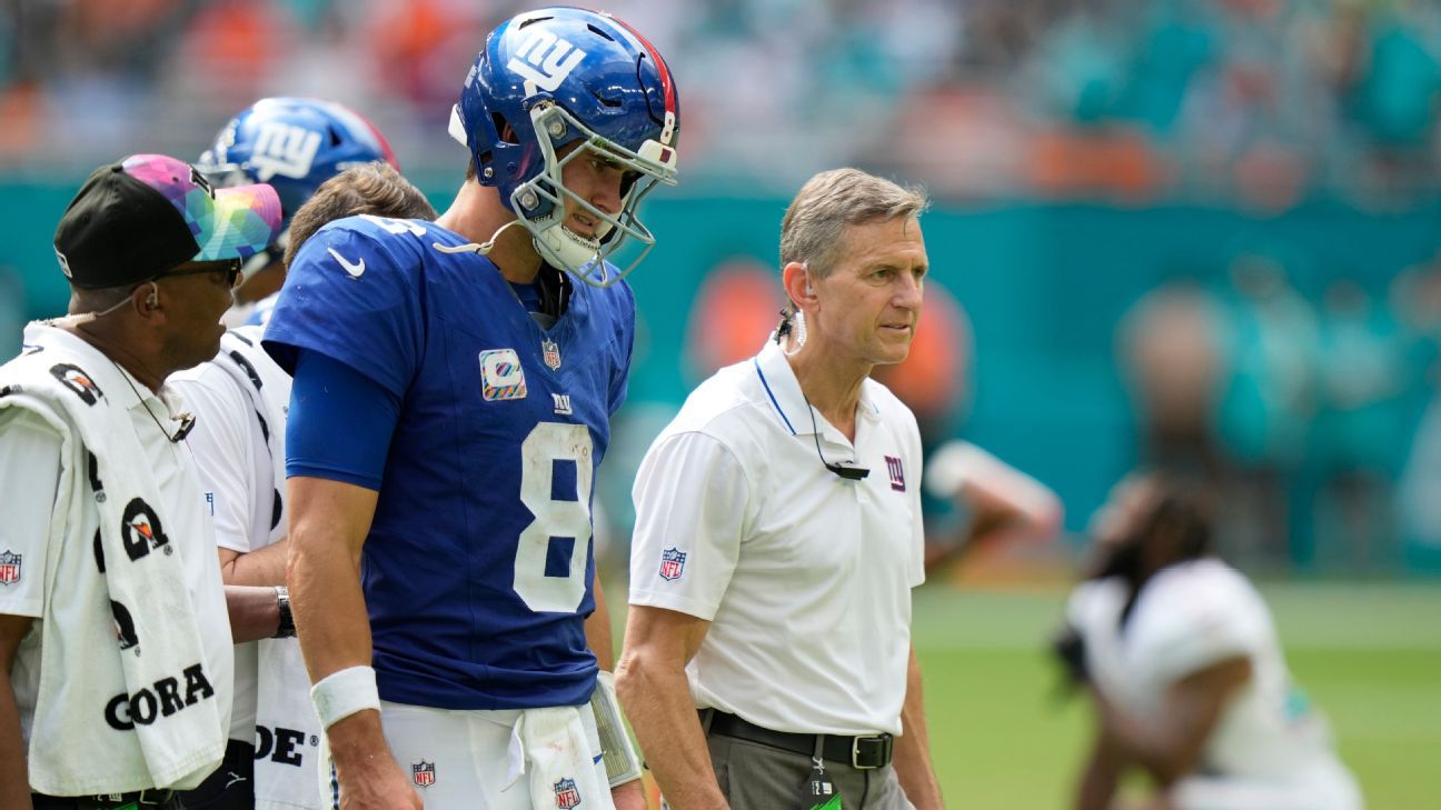 "Dolphins Dominate Giants in Record-Breaking Rout"