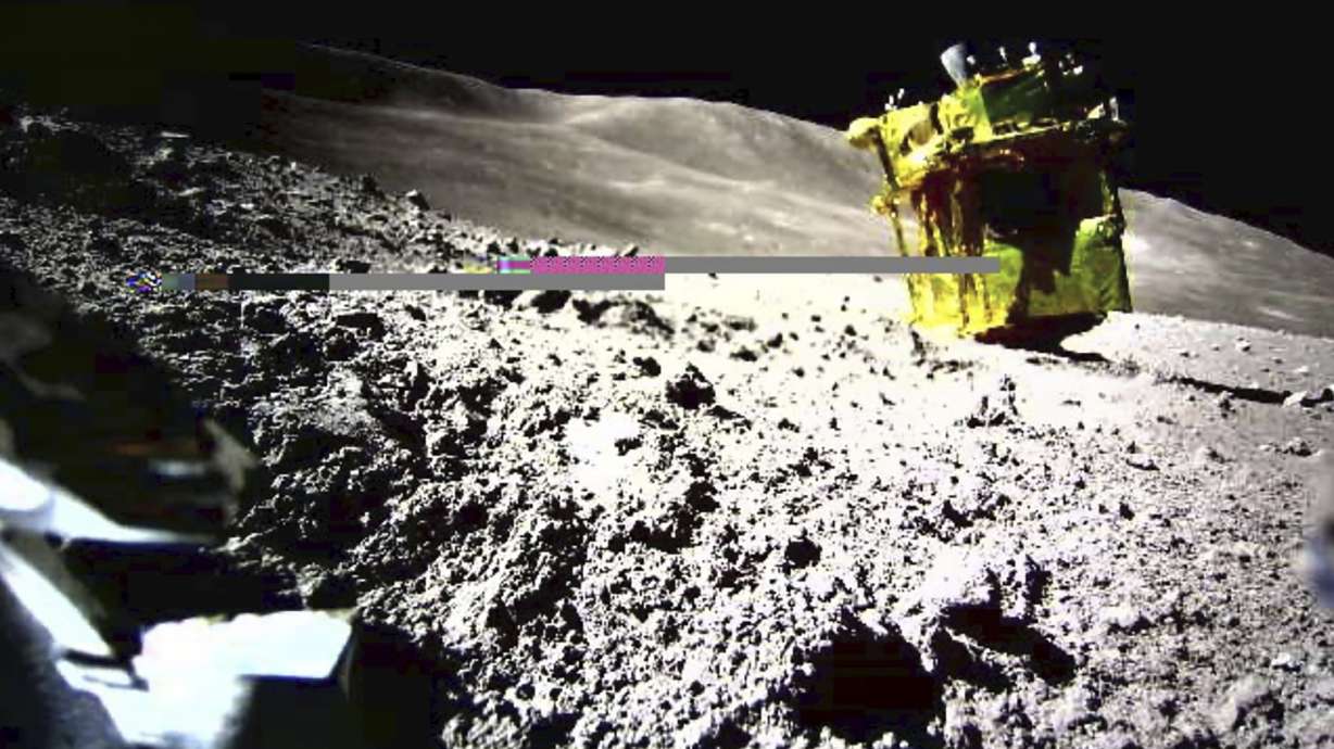 Featured image for "Japan's Precision Moon Lander Successfully Hits Target Despite Upside-Down Landing"