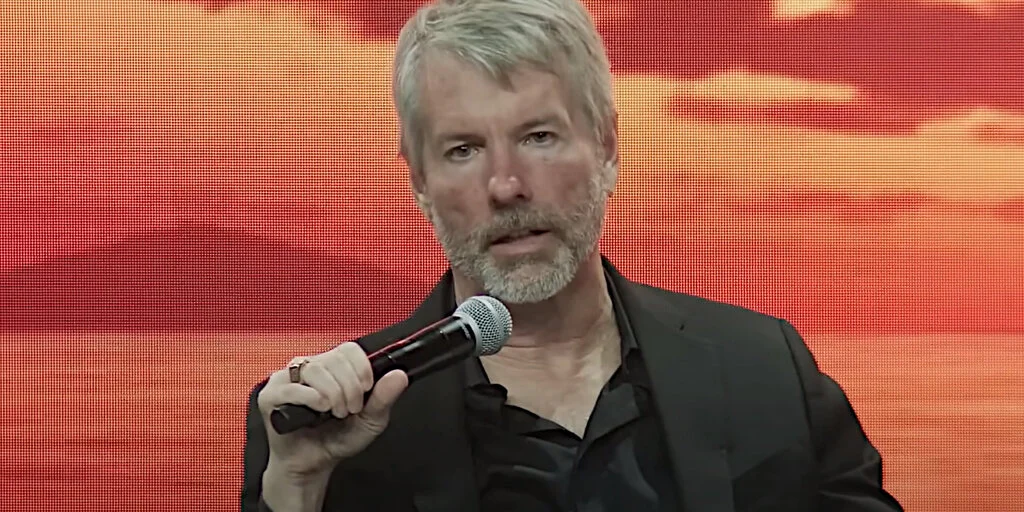"MicroStrategy's Latest Bitcoin Purchase Boosts Holdings to 190,000 BTC"