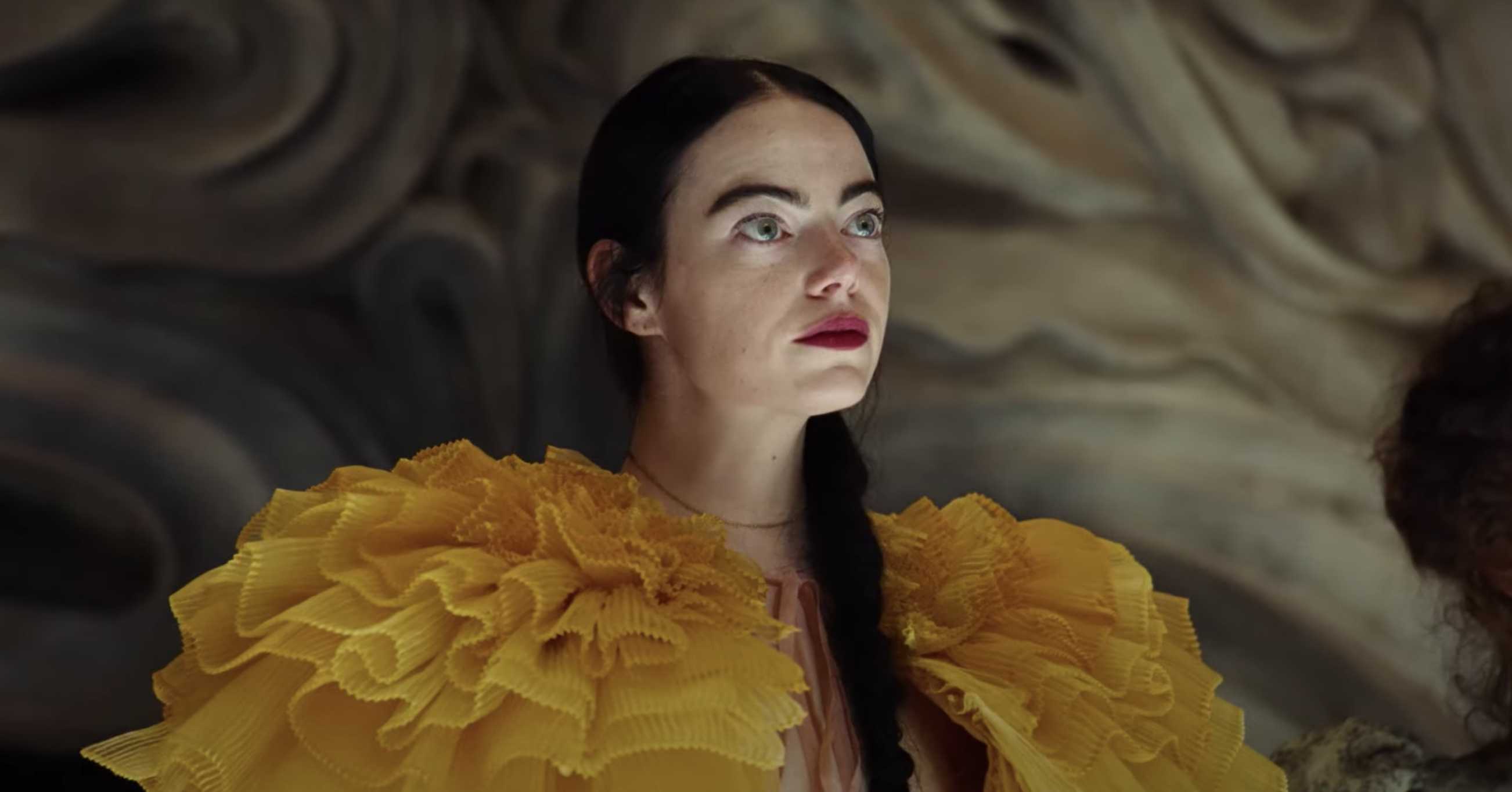 Emma Stone stars as an undead mother in Yorgos Lanthimos' 'Poor Things' trailer.