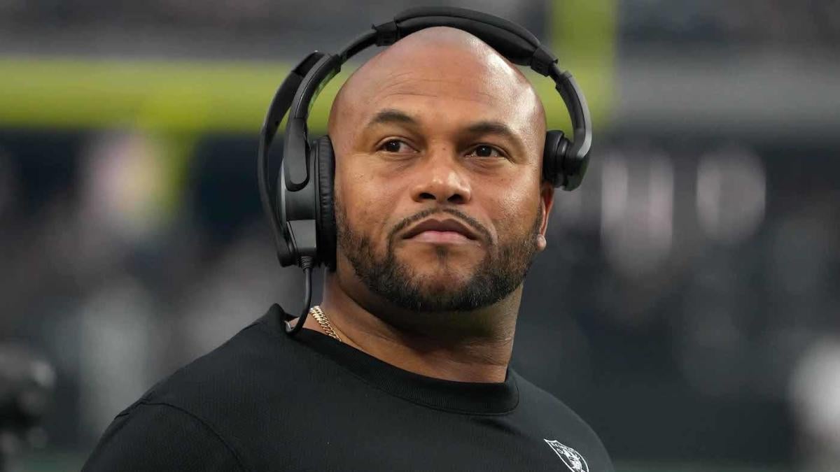 Raiders Shake-Up: Antonio Pierce Takes Over as Interim Head Coach