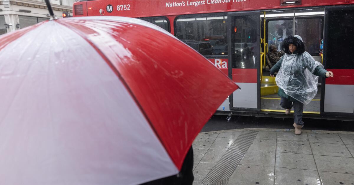 Featured image for Southern California Faces Extended Rainfall and Flooding Concerns