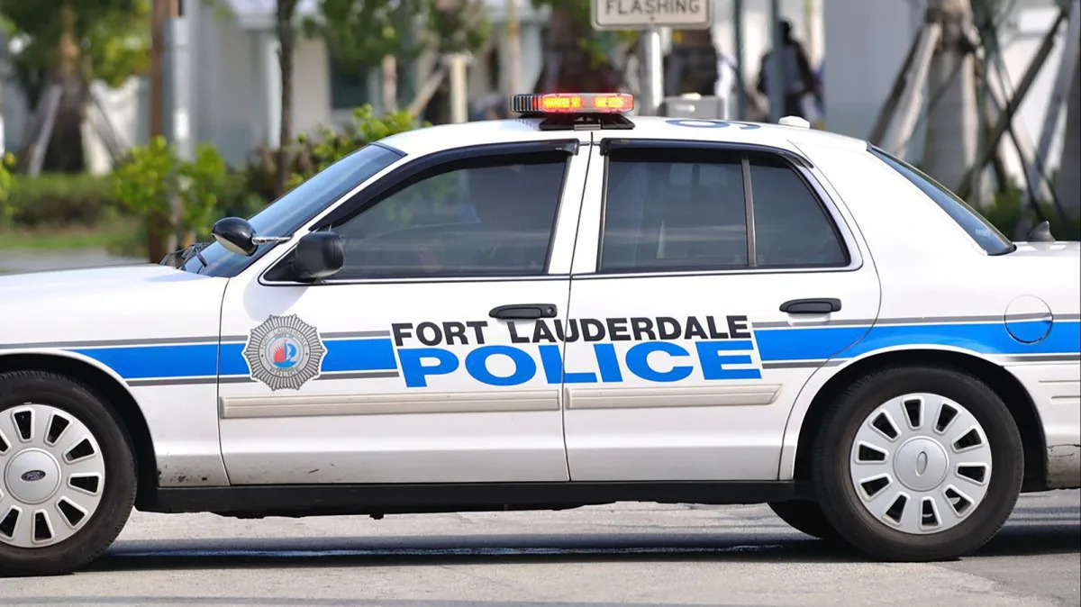 "Florida Cop Suspended for Heroic Act: Stopping Runaway Car with Kids Inside, No Driver"