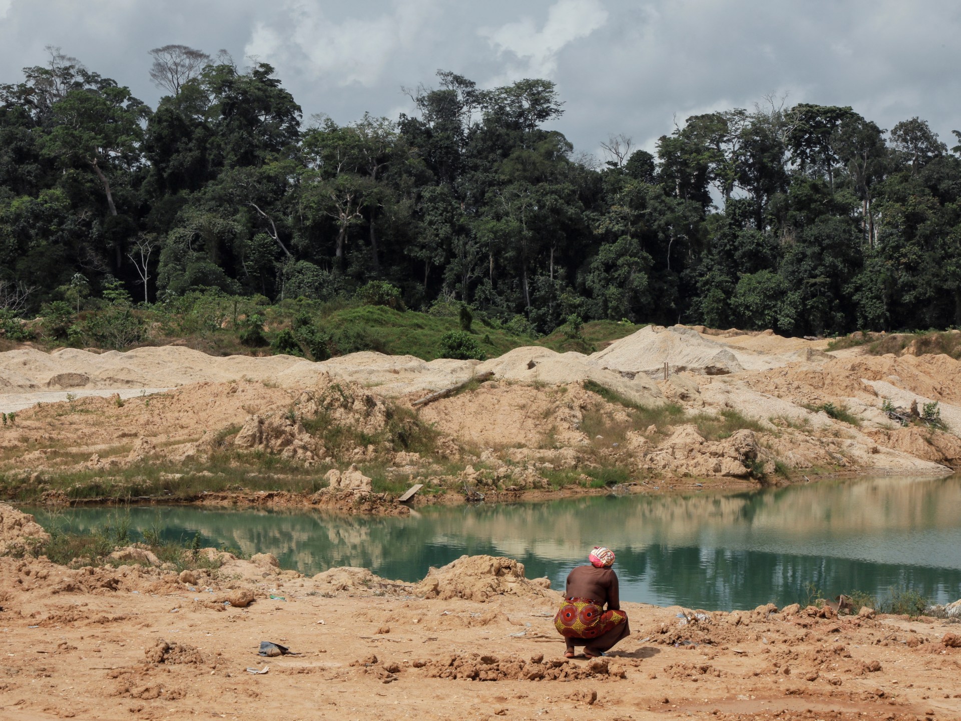 Featured image for "Cocoa Crisis: Rising Prices and Shrinking Sweets Threaten Chocolate Industry"