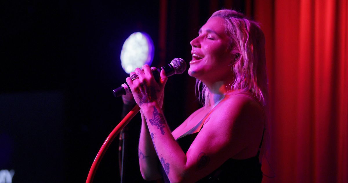 Featured image for Kesha Breaks Free: Leaving Dr. Luke's Label and Management Team