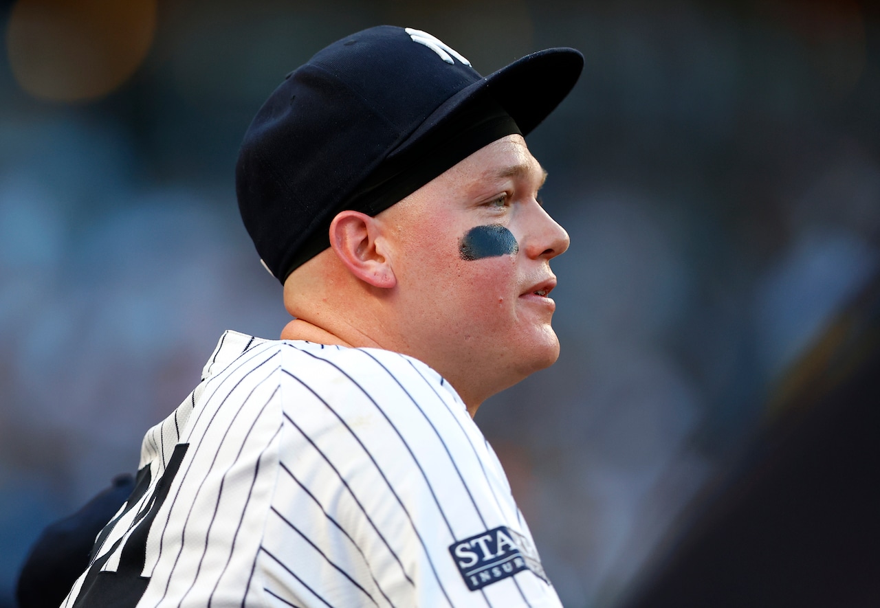 Featured image for Yankees' Defensive Errors Lead to Orioles' Walk-Off Victory