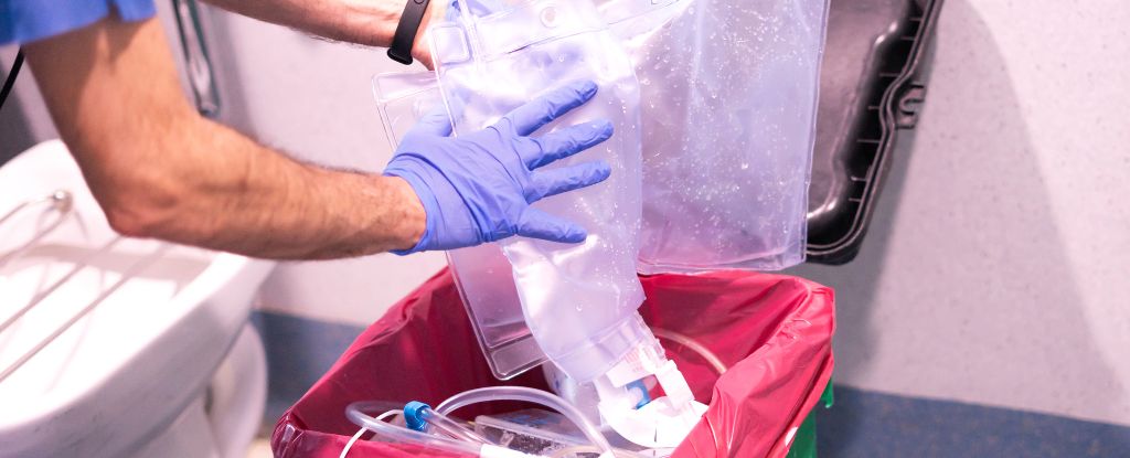 Featured image for Hospital Superbug Capable of Digesting Medical Plastic, Study Finds