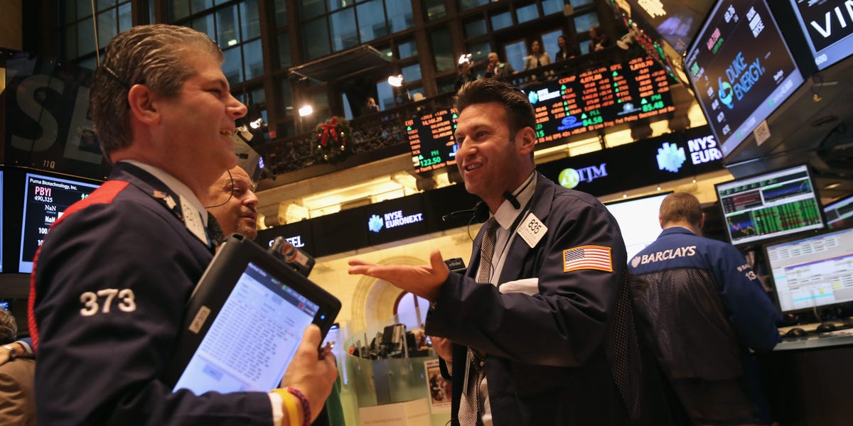 Featured image for Navigating Turbulent Markets: 5 Lessons and Alternatives for Investors in the Year Ahead