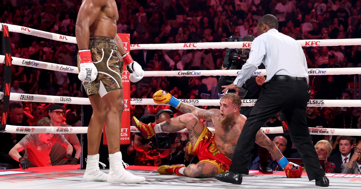 Featured image for Anthony Joshua scores decisive sixth-round knockout over Jake Paul