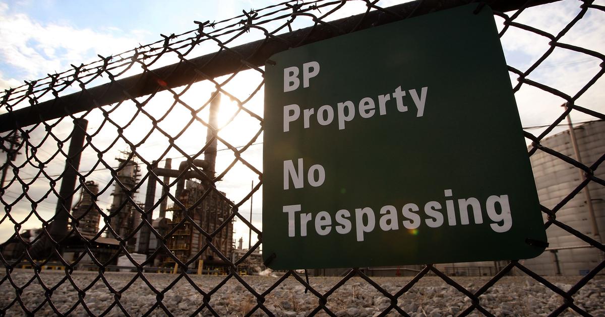 "Emergency Evacuation and Shutdown at BP Refinery in Indiana Due to Power Outage"
