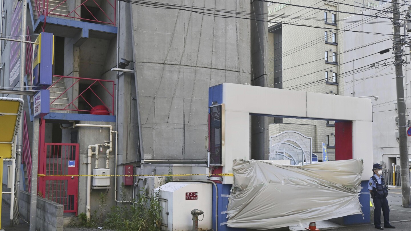 "Arrests Made in Gruesome Beheading Case at Hokkaido Hotel"