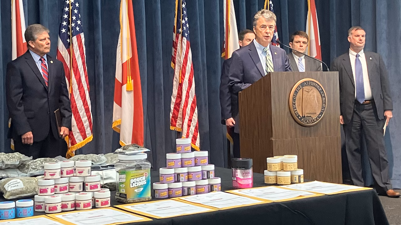 Featured image for Alabama law enforcement targets CBD shops over illegal THC levels and illicit drug sales