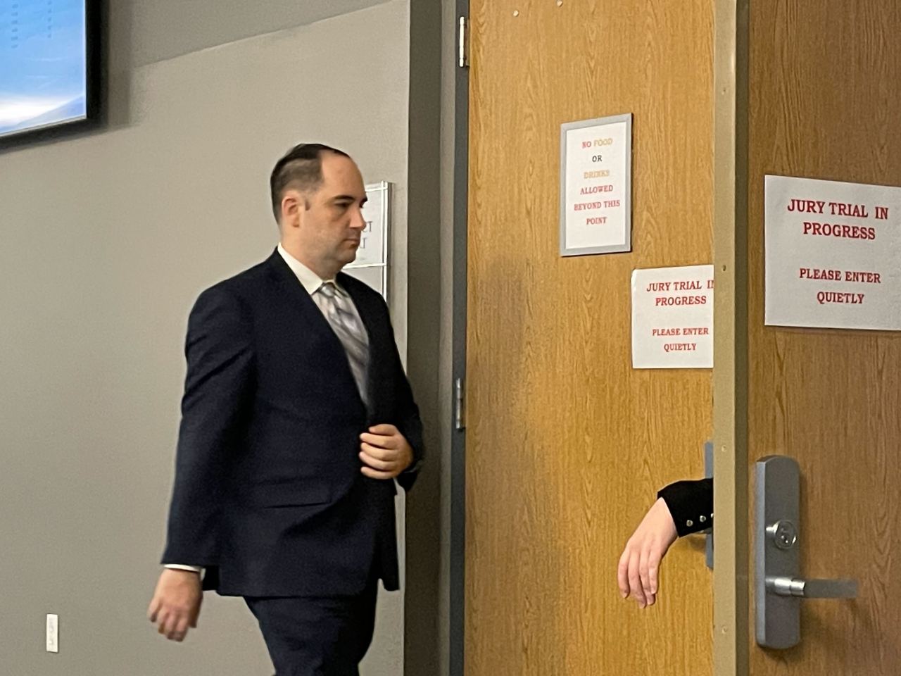 "Texas Governor to Pardon Daniel Perry: What You Need to Know About the Pardon Process"