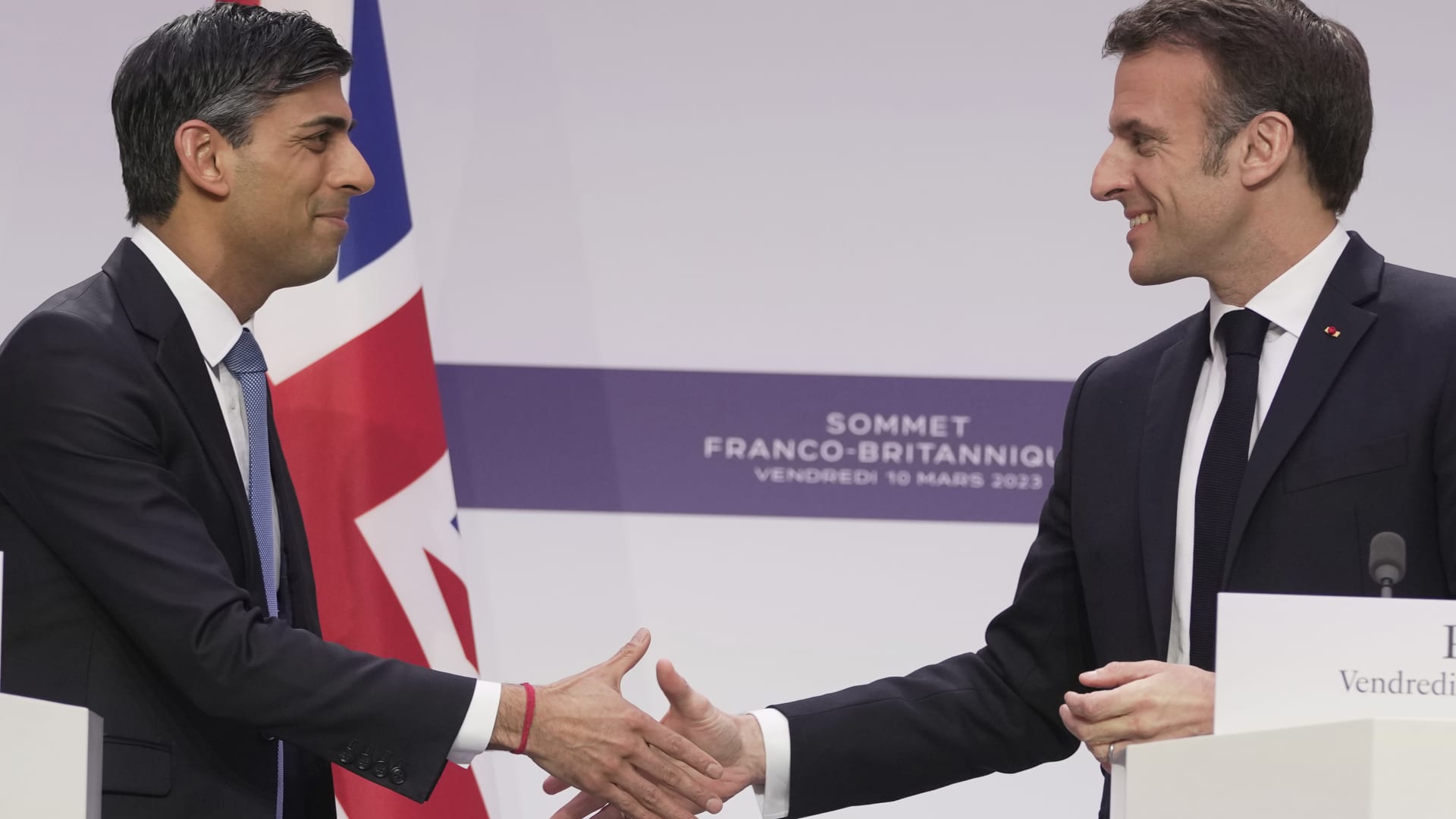 "France and Britain Compete for Europe's A.I. Dominance"