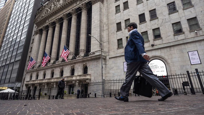 Discretion vs. Dazzle: Banking’s Photo Shoot Sparks Cultural Tension