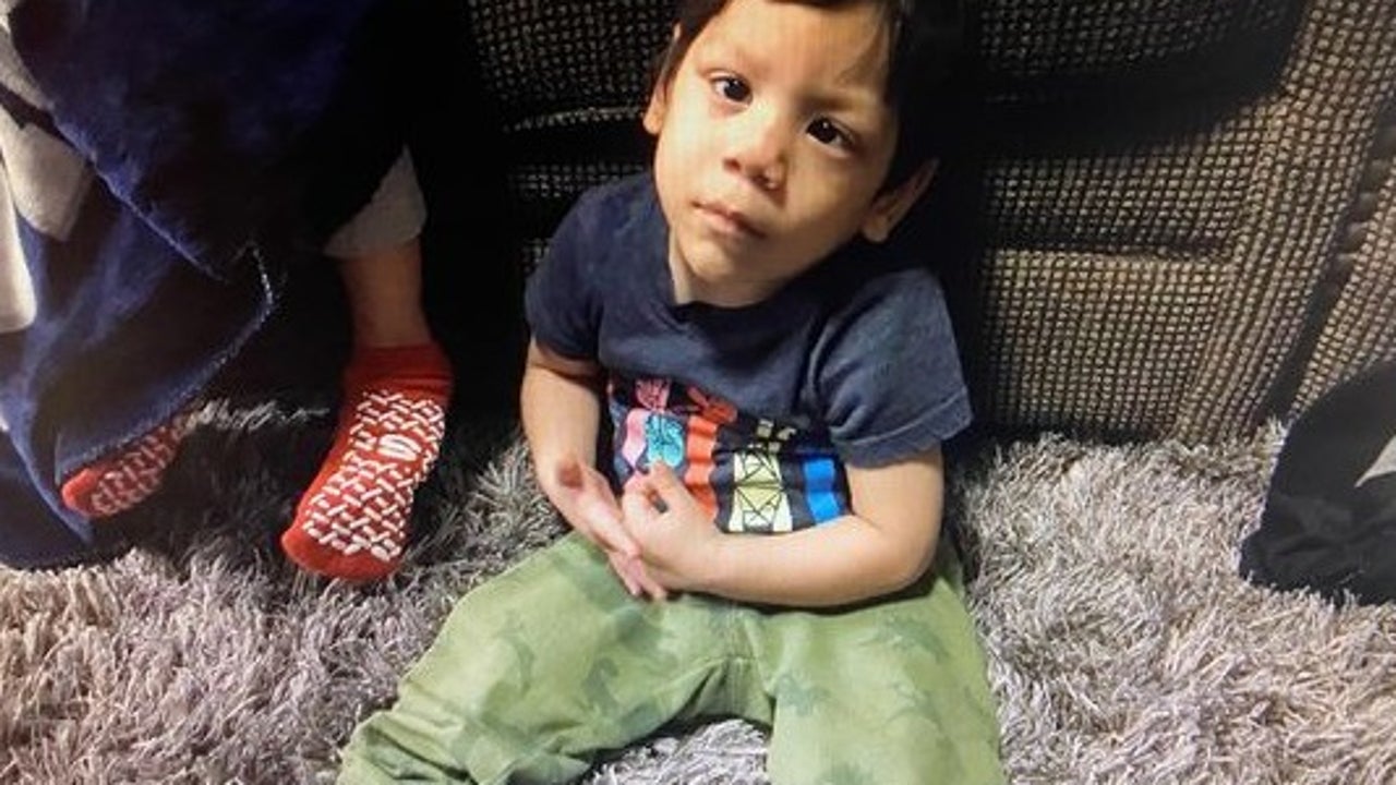 Family abandons 6-year-old boy in Everman, Texas