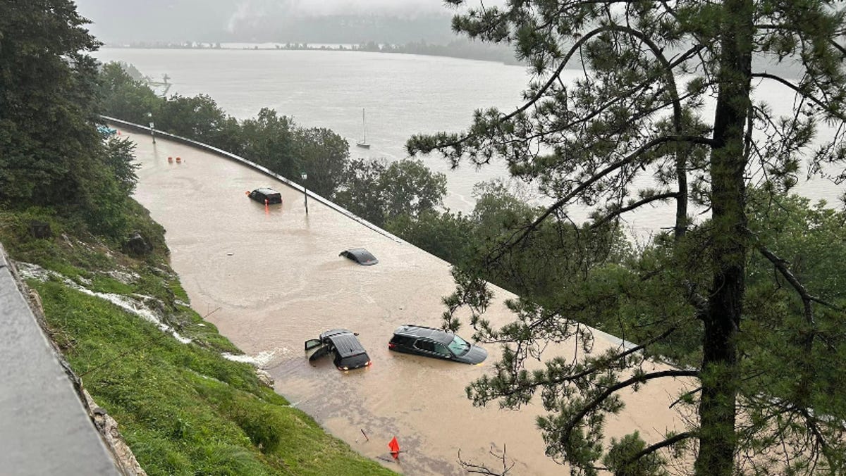 "Deadly Flash Floods Devastate Hudson Valley, Prompting Emergency Response"
