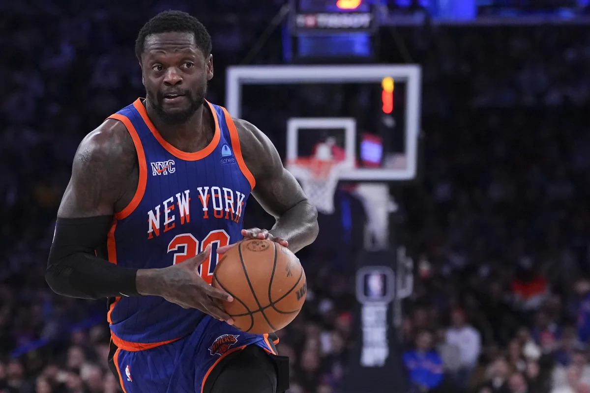 "Knicks' Julius Randle Set for Season-Ending Shoulder Surgery Amid Playoff Push"