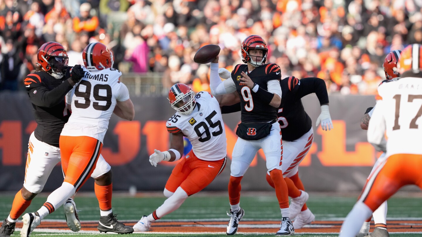 Featured image for Myles Garrett Sets NFL Single-Season Sack Record