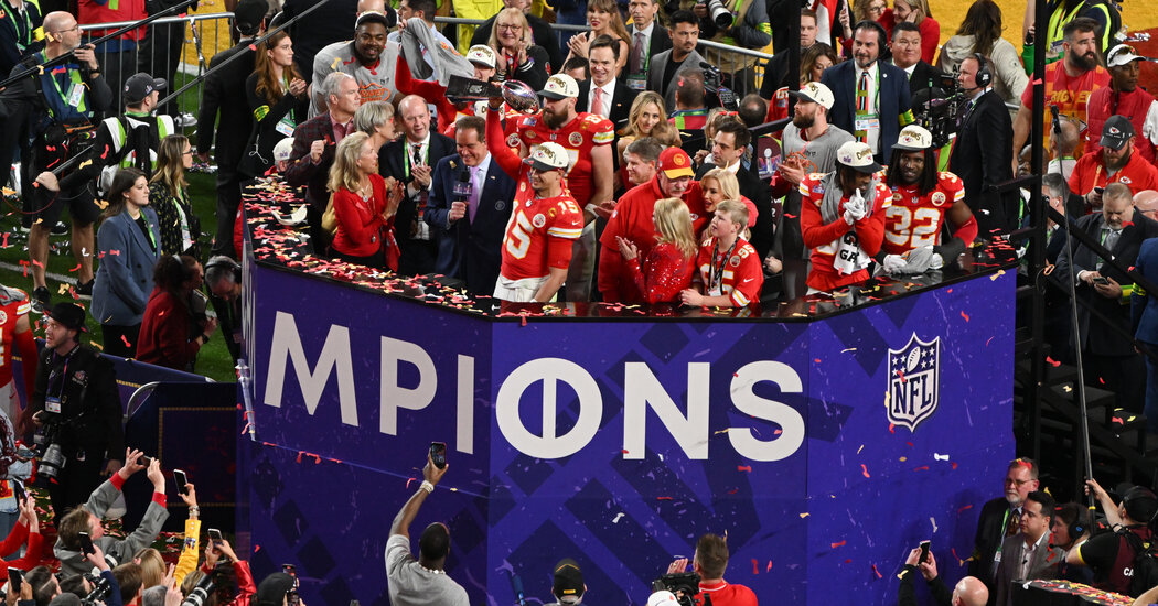 "Chiefs, Usher, and Taylor Swift: Super Bowl Excitement in Las Vegas"