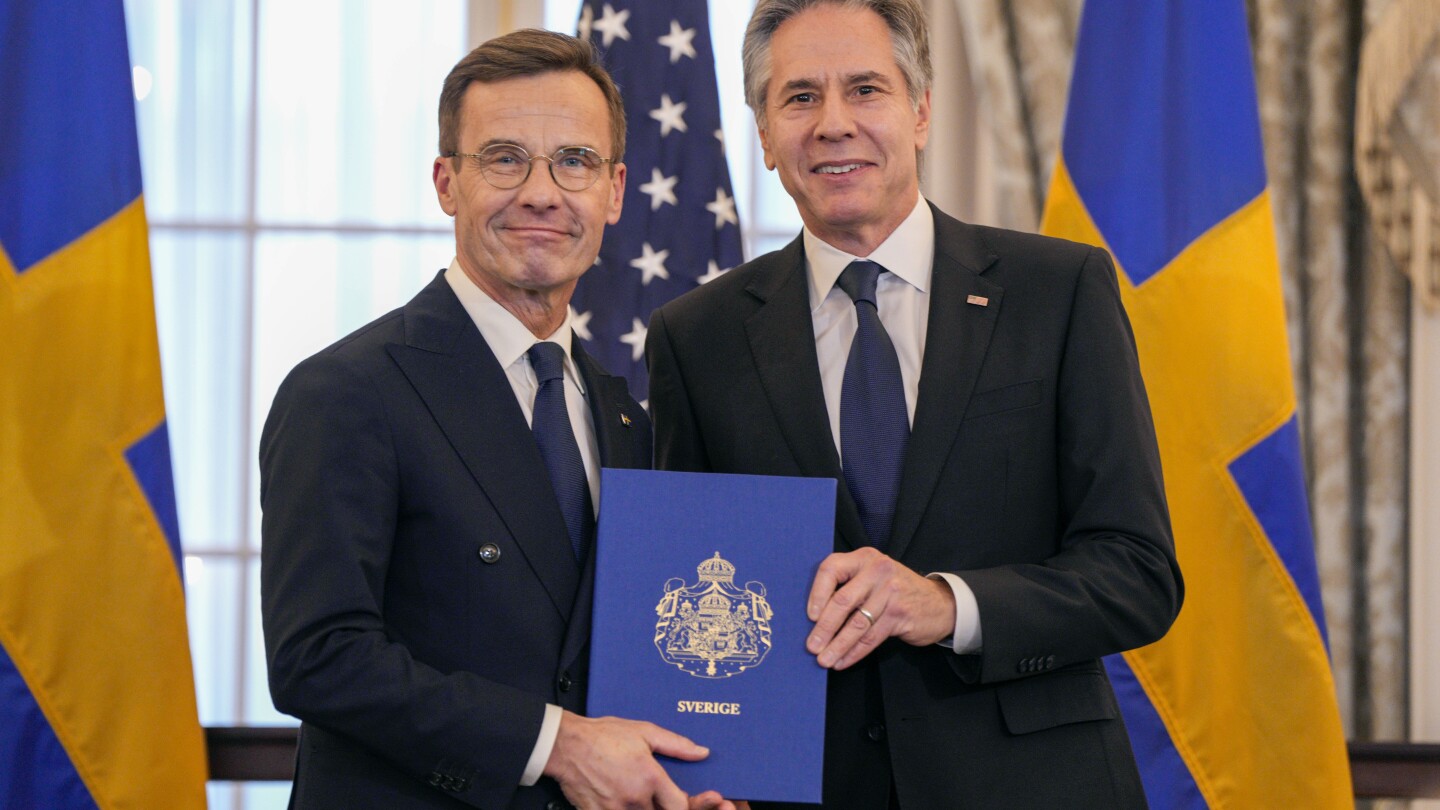 "Sweden Ends Neutrality: Officially Joins NATO, Impact on Russia"