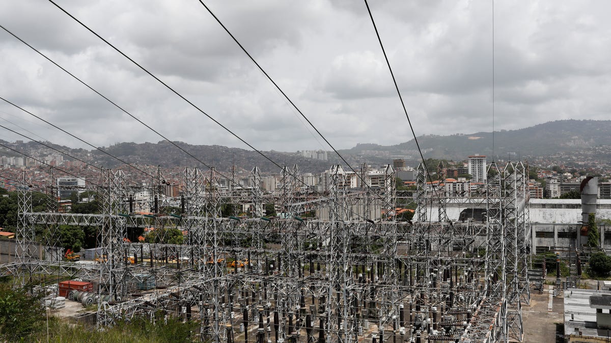 Featured image for "US Power Grid Issues Emergency Alert: Crisis Looms"