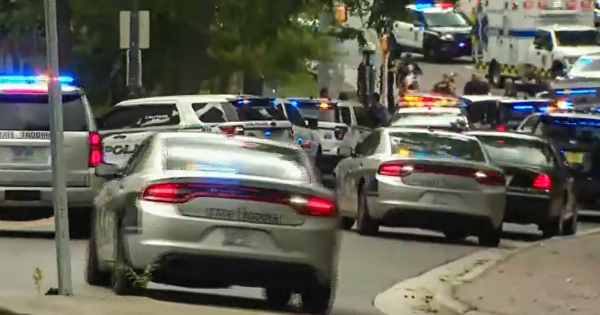 Featured image for "UNC-Chapel Hill Campus Lockdown Ends: Armed and Dangerous Suspect Still at Large"