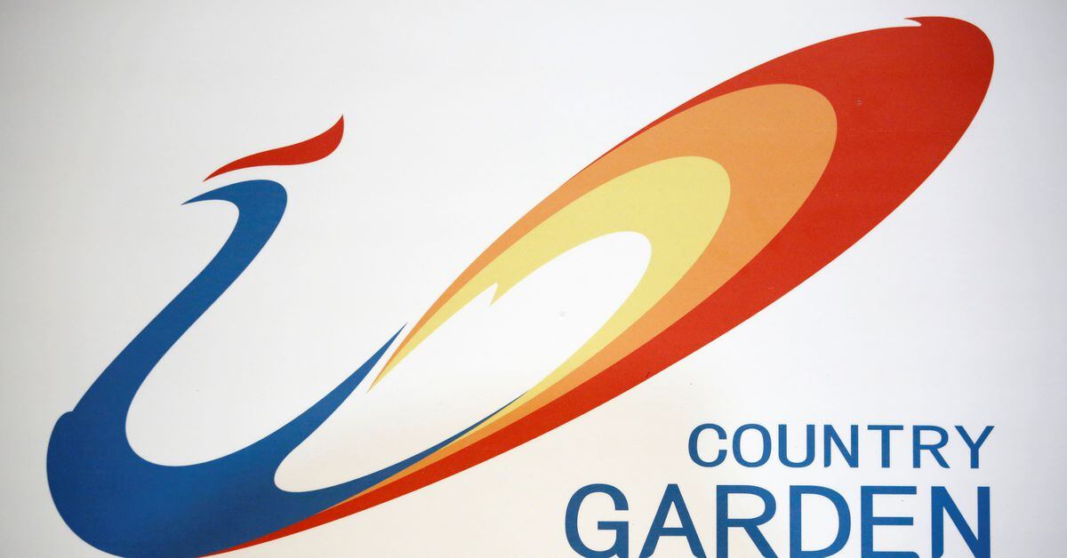 Featured image for China's Property Giants Face Turmoil: Country Garden Sinks, Wanda's Bonds Fuel Concerns