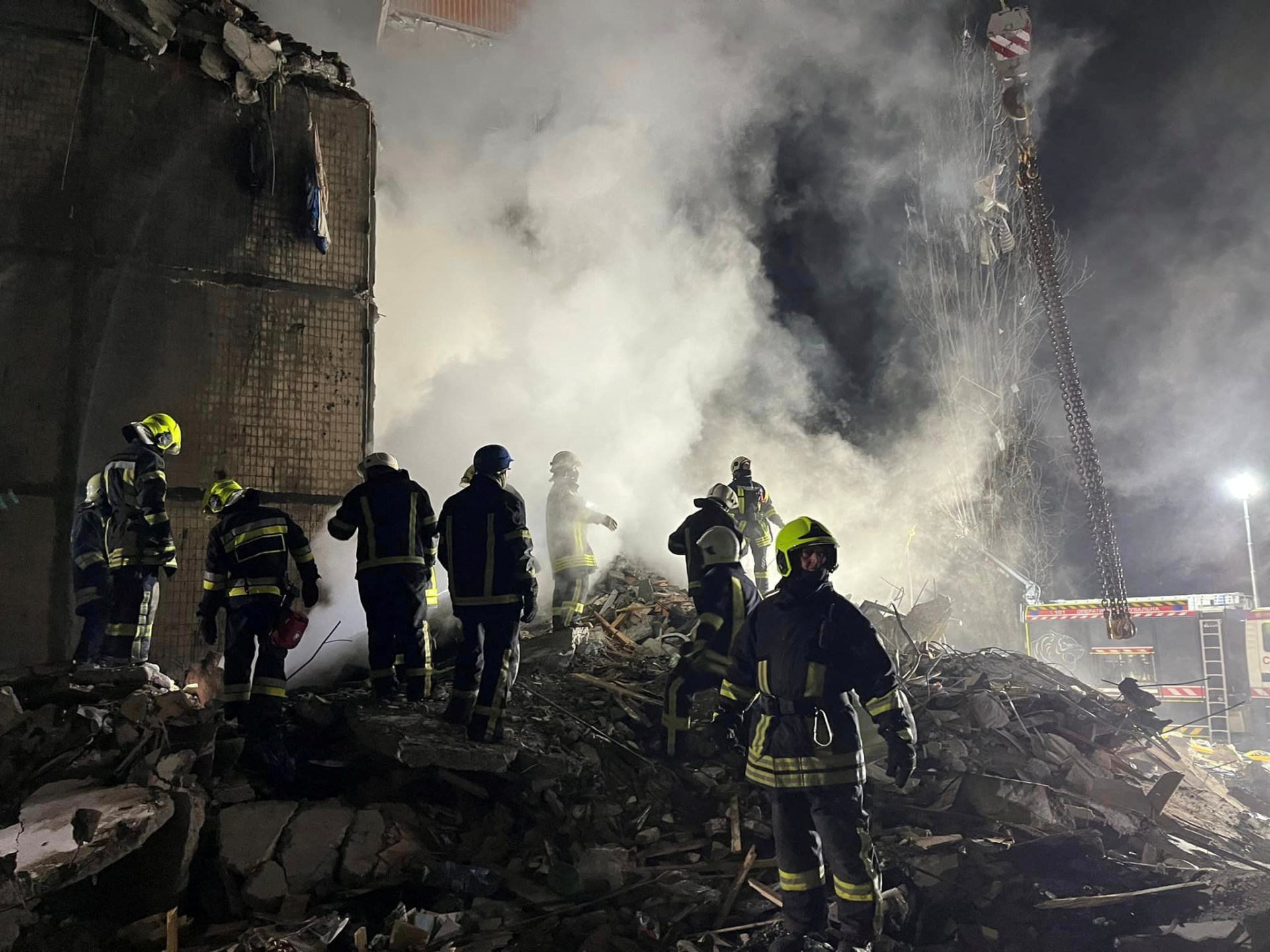 "Rising Death Toll and Tragic Discoveries: Aftermath of Russian Drone Strike on Ukraine"