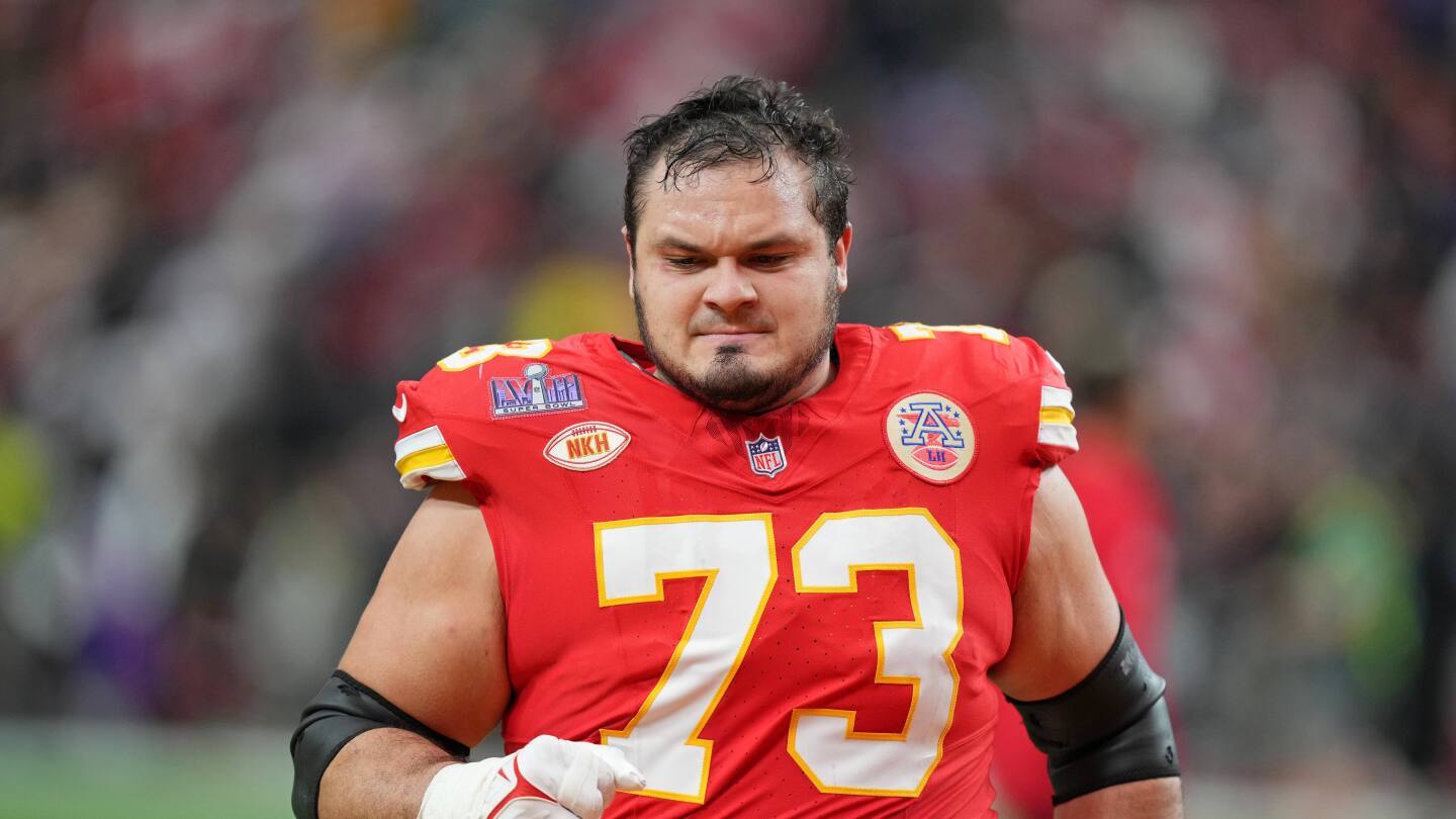 Featured image for "Chiefs Guard Nick Allegretti Plays Through UCL Injury to Win Super Bowl"