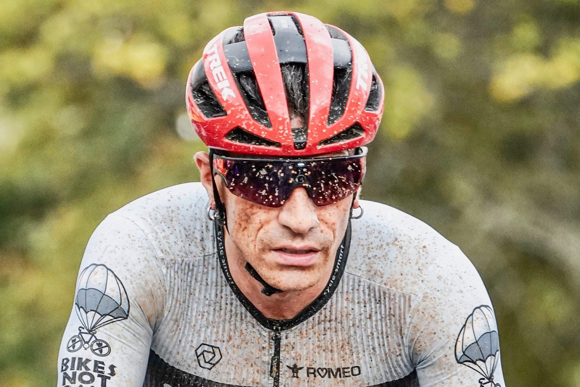 Featured image for Oakley Meta Vanguard: The Ultimate All-in-One Smart Glasses