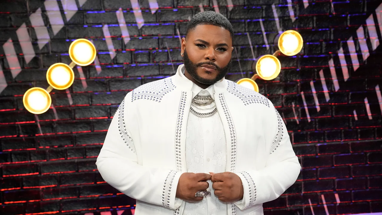 Featured image for Asher HaVon Makes History as First Openly LGBTQ+ Winner on 'The Voice' Season 25