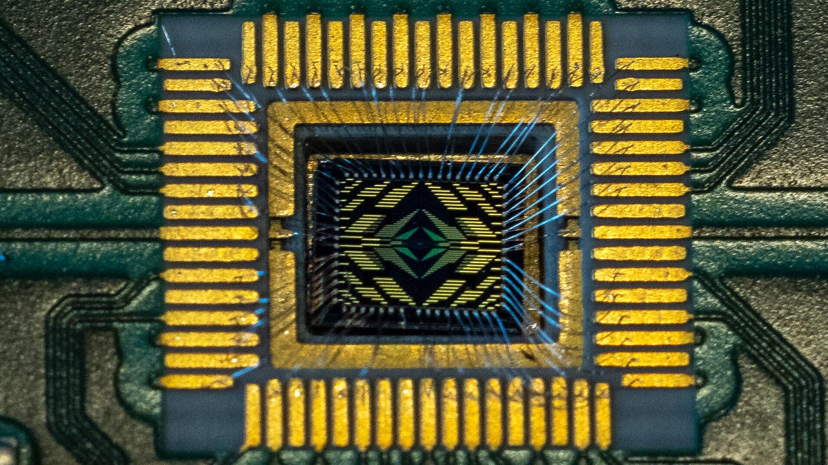 Featured image for "Intel's Quantum Computing Strategy Set to Outpace Competitors"