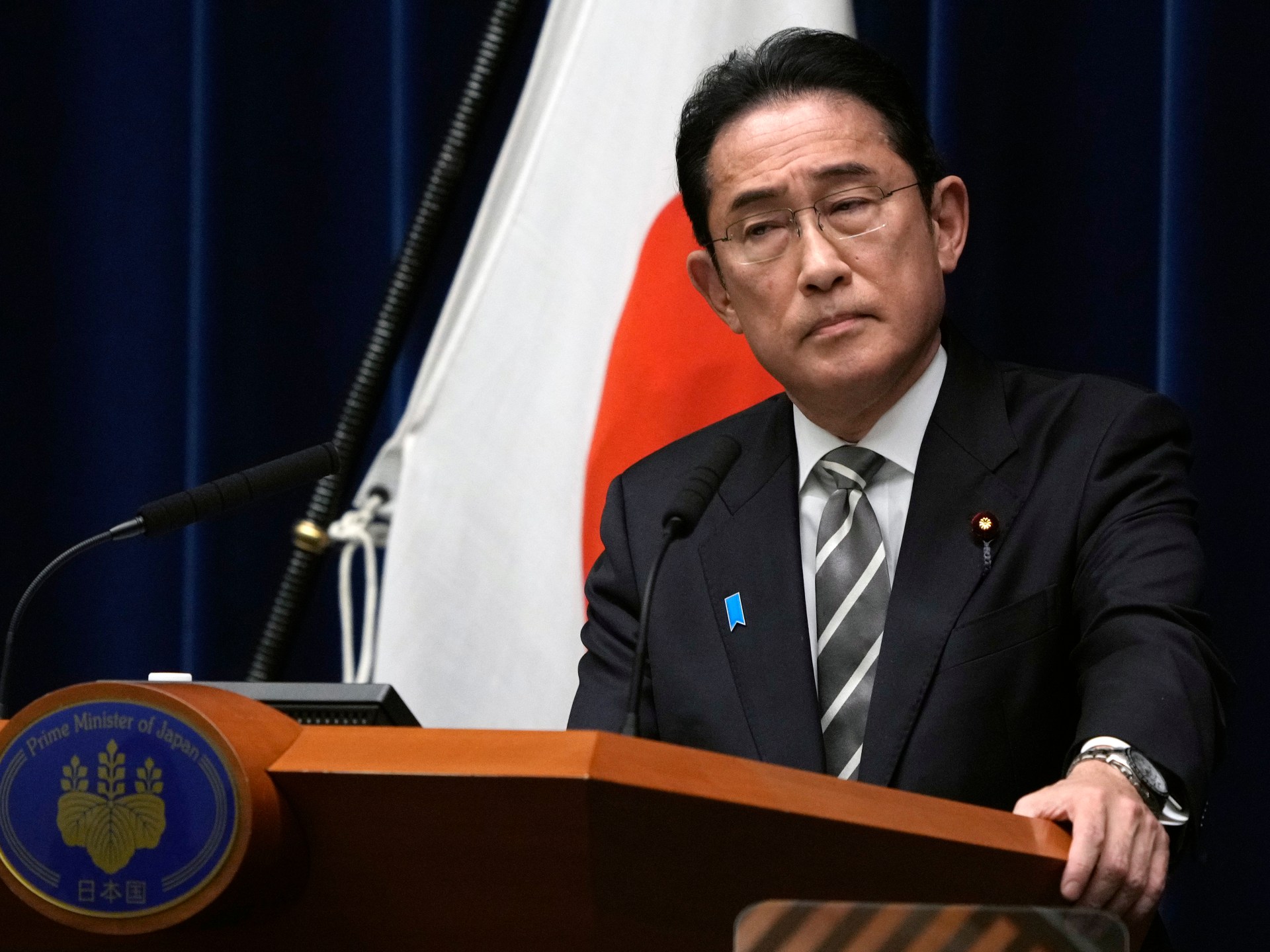 "Political Scandal Shakes Japan's Government, Ministers Resign Amid Trust Crisis"
