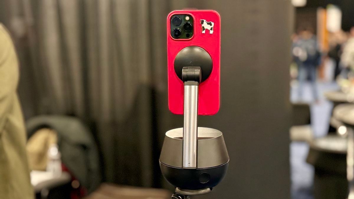 Featured image for "Cutting-Edge iPhone Accessories: User-Tracking Stands and Qi2 Chargers Unveiled at CES 2024"