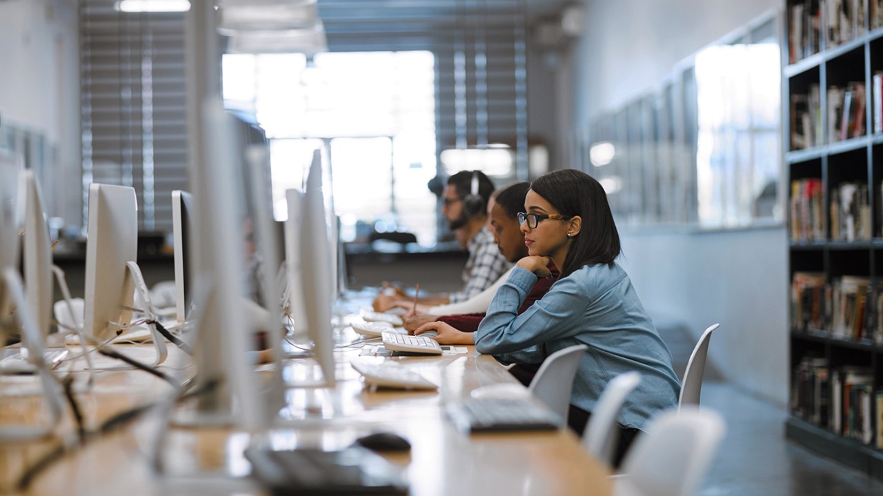 Gender disparities in college stress: Exploring the factors affecting women's higher stress levels