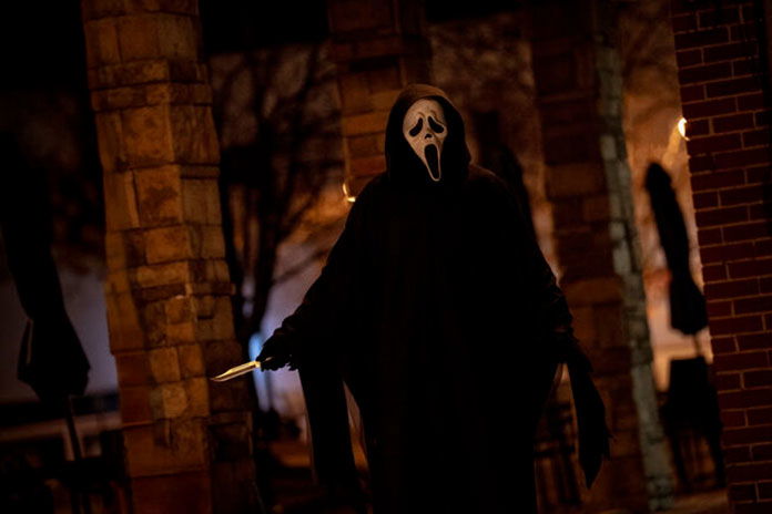 Featured image for Neve Campbell Returns to Face Ghostface in 'Scream 7' Trailer