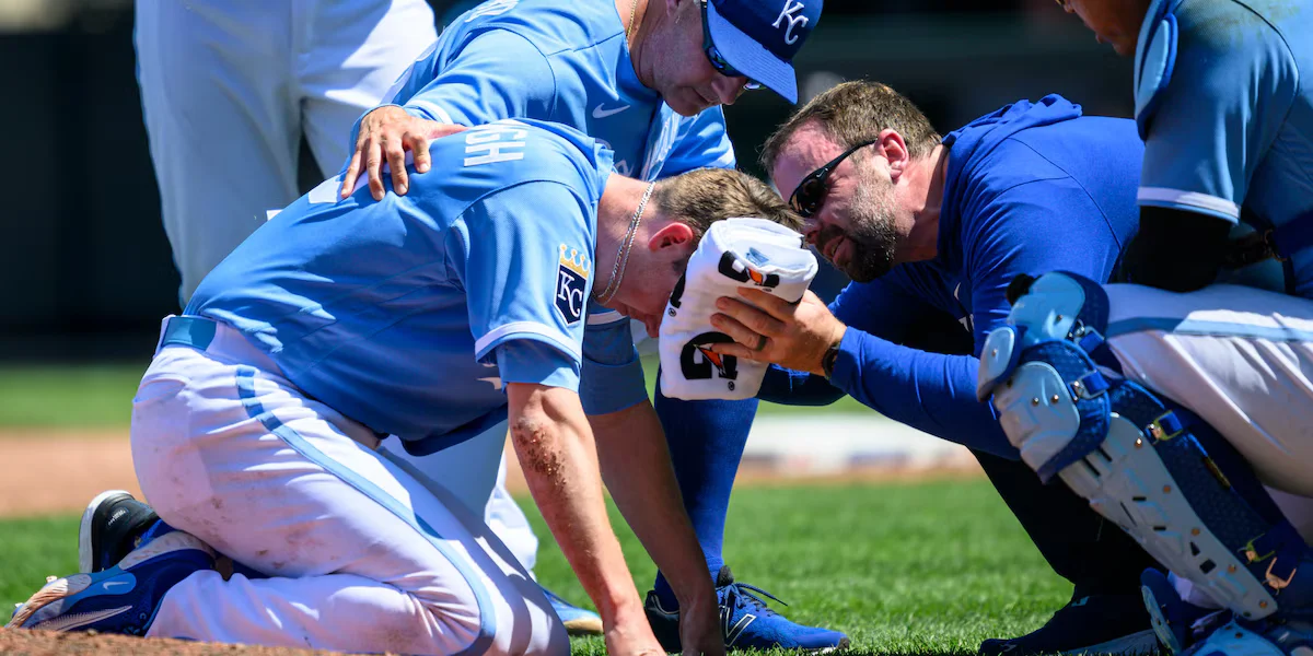 Royals' Yarbrough on IL with fractures after line drive to face.