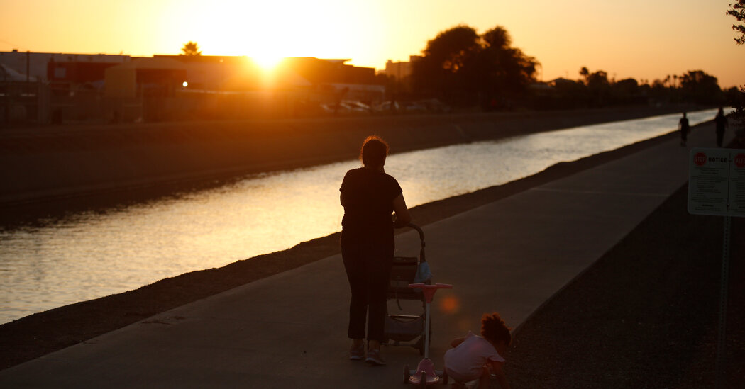 "Valley Heatwave: Southwest Braces for More Scorching Days Ahead"