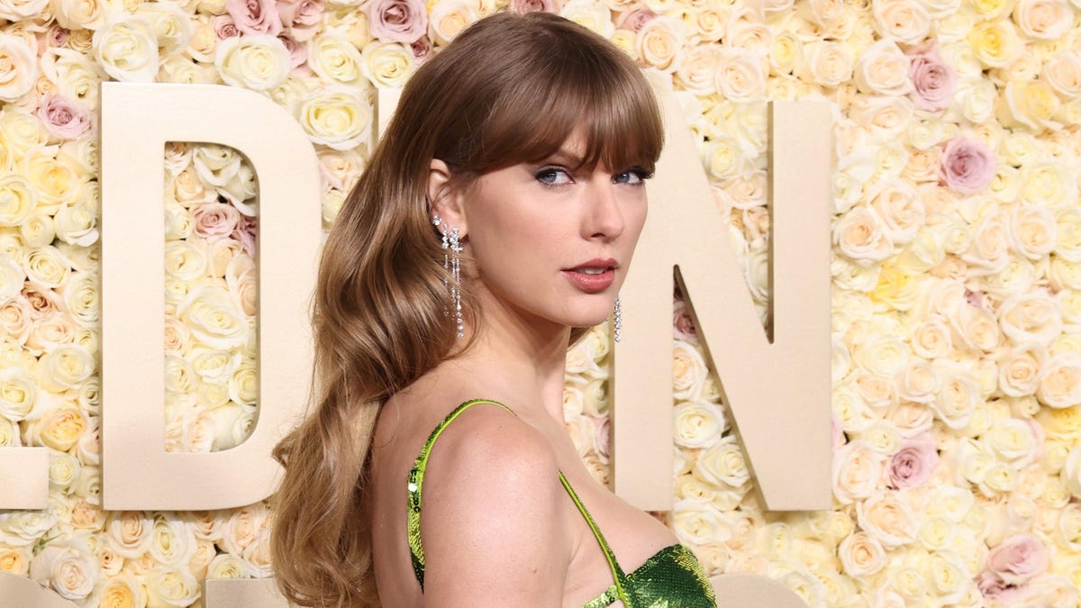 "Taylor Swift's Team Clashes with New York Times Over Speculative Op-Ed"