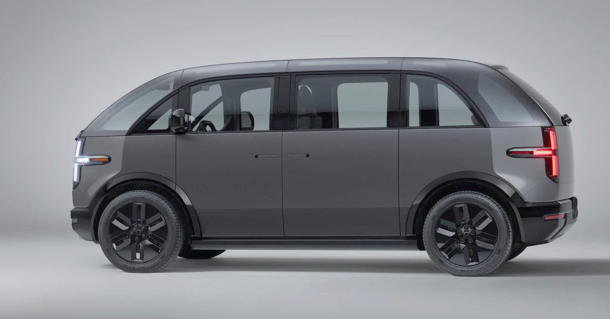 Featured image for "Unveiling Apple's Abandoned 'Bread Loaf' Car Designs"